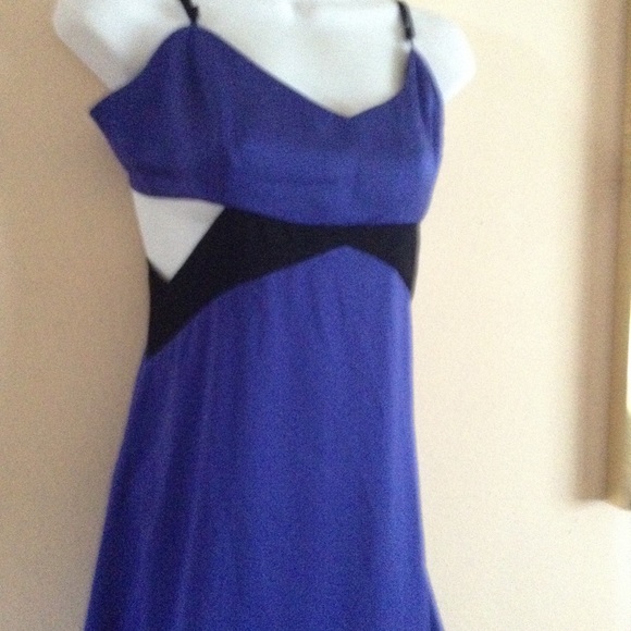 #431Silence + noise cut out back hi&lo blue dress4 - Picture 3 of 8